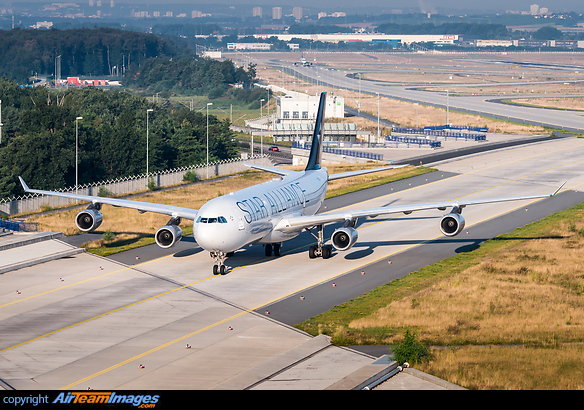 Airbus A340-313X Airbus A340-313X