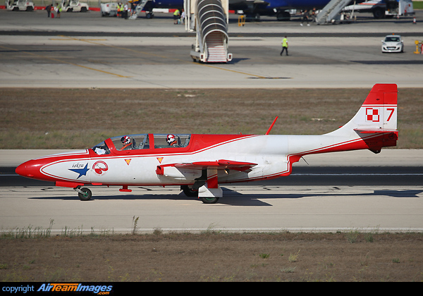 PZL TS-11 Iskra PZL TS-11 Iskra