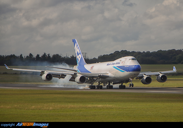 Boeing 747-4KZF/SCD Boeing 747-4KZF/SCD