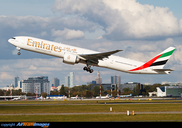 Boeing 777-31H/ER Boeing 777-31H/ER