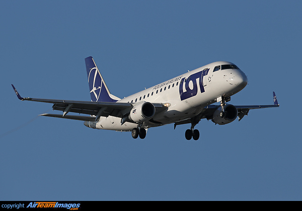 Embraer ERJ-175LR Embraer ERJ-175LR