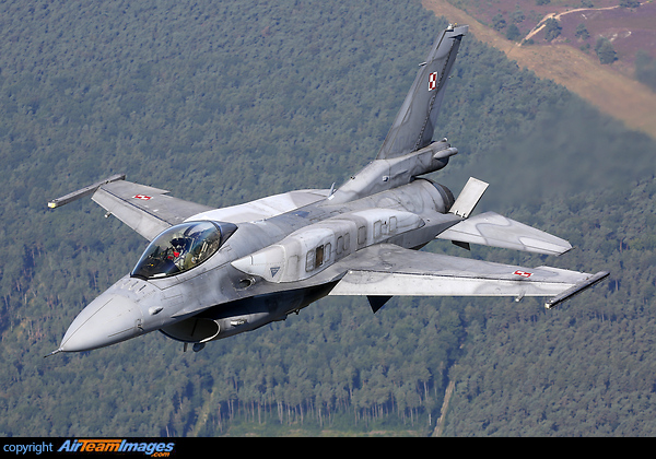 F-16C Fighting Falcon F-16C Fighting Falcon