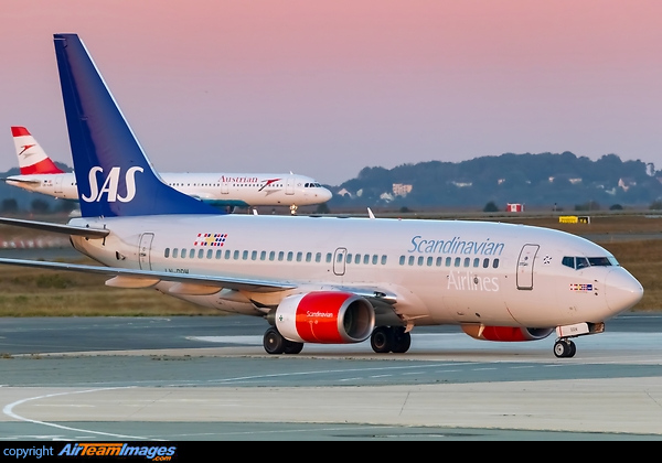 Boeing 737-783 Boeing 737-783