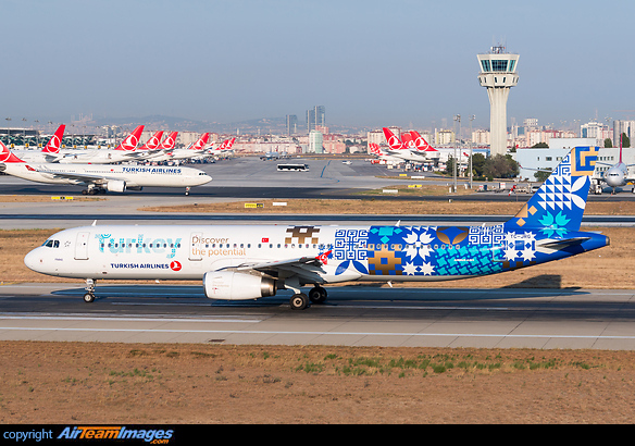 Airbus A321-211 Airbus A321-211