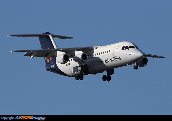 British Aerospace Avro RJ100 British Aerospace Avro RJ100
