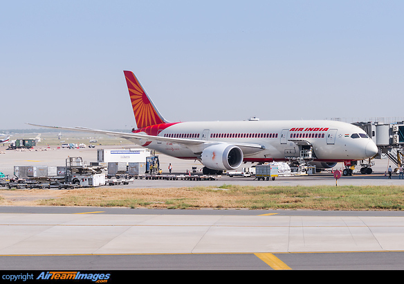 Boeing 787-8 Dreamliner Boeing 787-8 Dreamliner