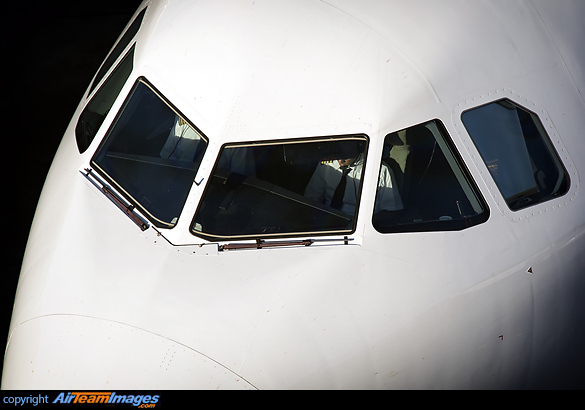 Airbus A320-232 Airbus A320-232