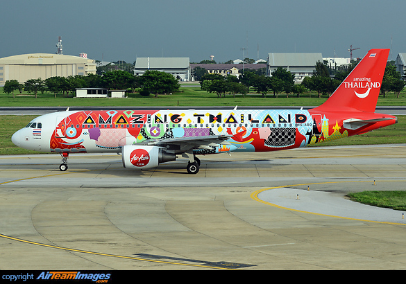Airbus A320-216 Airbus A320-216