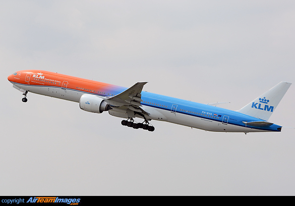 Boeing 777-306/ER Boeing 777-306/ER