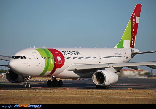 Airbus A330-243 Airbus A330-243