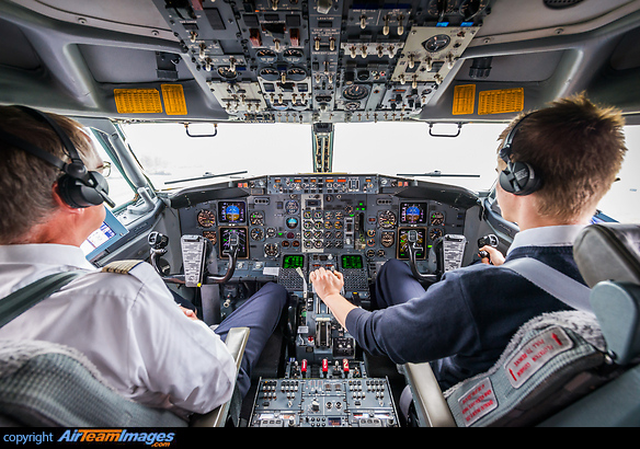 Boeing 737-330 Boeing 737-330
