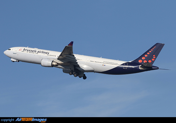 Airbus A330-301 Airbus A330-301