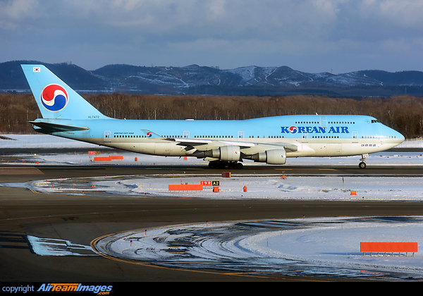 Boeing 747-4B5 Boeing 747-4B5
