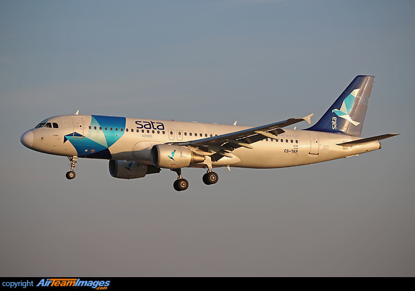 Airbus A320-214 Airbus A320-214