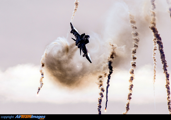 McDonnell Douglas F-4 Phantom McDonnell Douglas F-4 Phantom