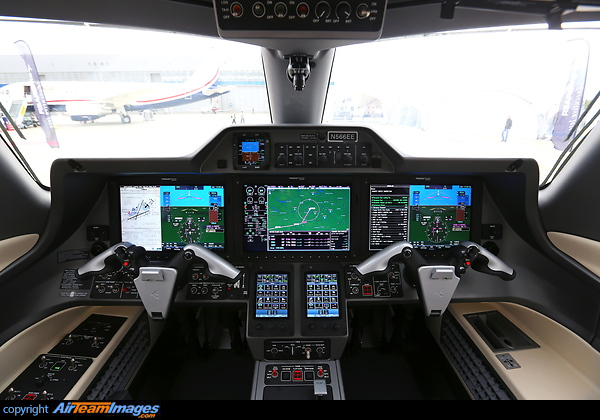 Embraer EMB-505 Phenom 300 Embraer EMB-505 Phenom 300