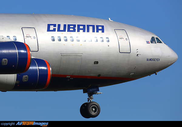 Ilyushin Il-96-300 Ilyushin Il-96-300