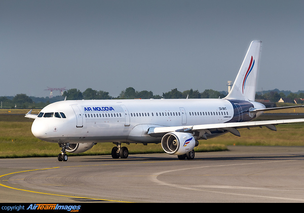 Airbus A321-211 Airbus A321-211