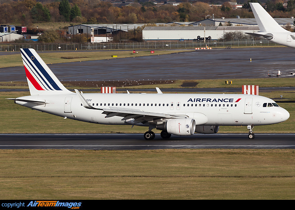 Airbus A320-214 Airbus A320-214