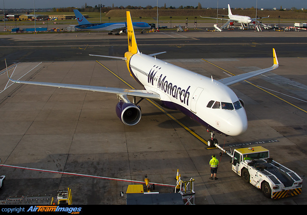 Airbus A320-214 Airbus A320-214