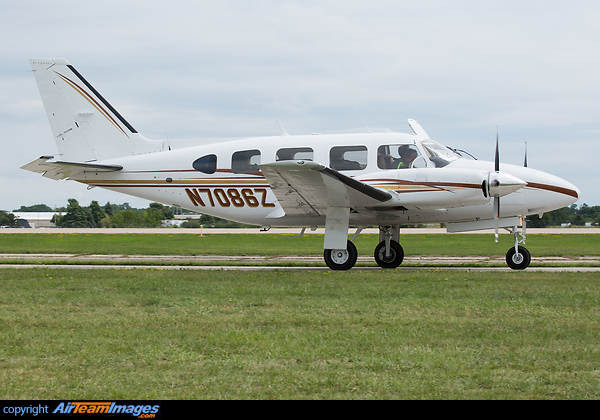 Piper PA-31-310 Navajo Piper PA-31-310 Navajo