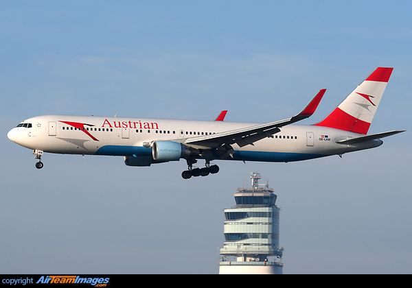 Boeing 767-3Z9/ER Boeing 767-3Z9/ER