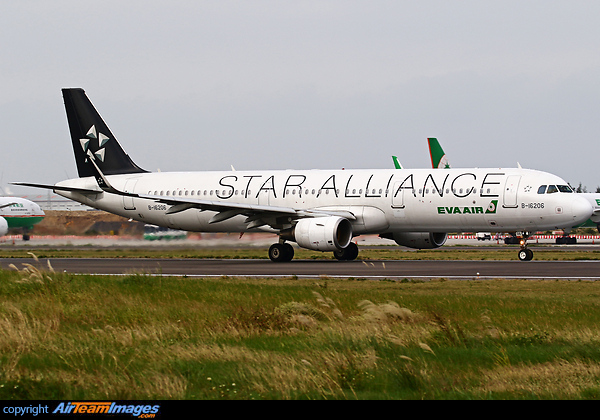 Airbus A321-211 Airbus A321-211