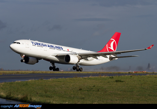 Airbus A330-223 Airbus A330-223
