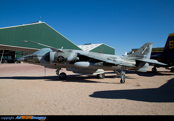 AV-8C Harrier AV-8C Harrier
