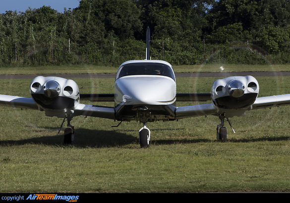 Piper PA-34T Seneca V Piper PA-34T Seneca V