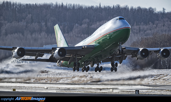 Impressive thrust plume from this Eva Cargo 747 headed for Los Angeles. Boeing 747-45E (BDSF)
