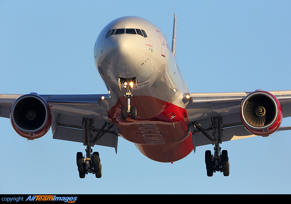 Boeing 777-312 Boeing 777-312