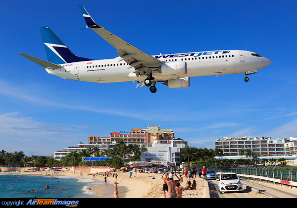 Boeing 737-8CT Boeing 737-8CT