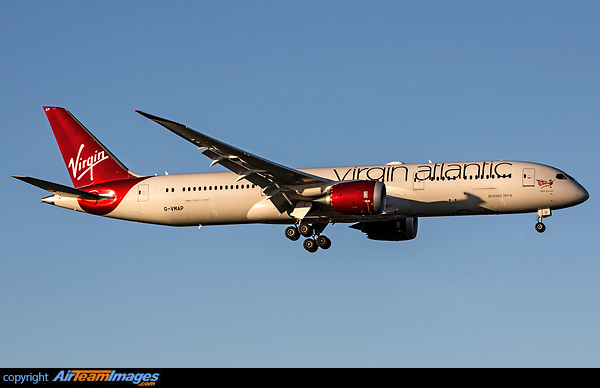 Boeing 787-9 Dreamliner Boeing 787-9 Dreamliner