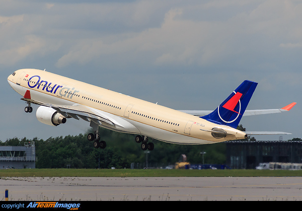 Airbus A330-321 Airbus A330-321