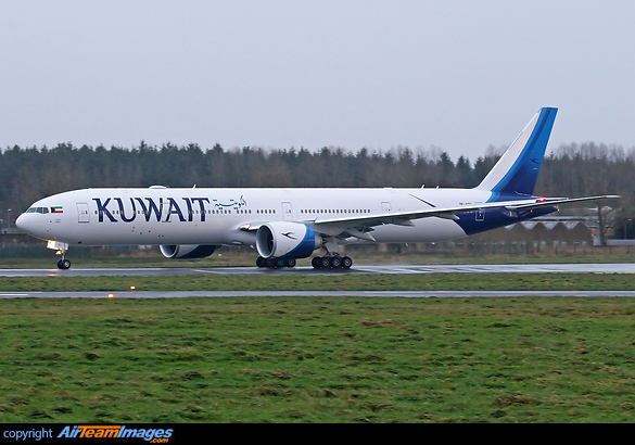Kuwait Airways took delivery of their first Boeing 777-300(ER) in November 2016.
The carrier also introduced a new colour scheme with the new type.
9K-AOC is seen making its first visit to Shannon, operating the daily KAC 117, Kuwait City-New York JFK service. Boeing 777-369/ER