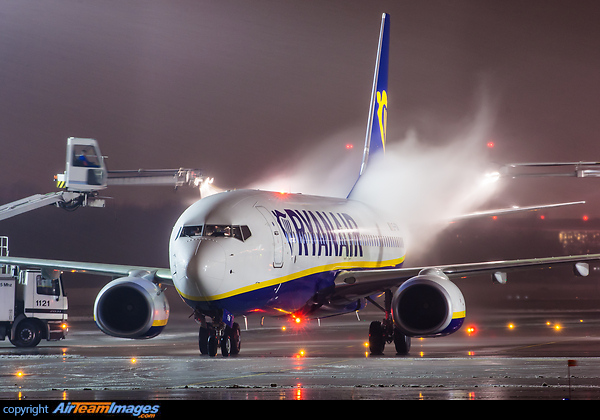 Boeing 737-8AS Boeing 737-8AS
