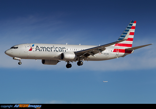 Boeing 737-823 Boeing 737-823