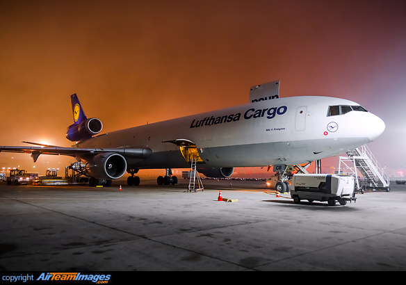 On the ramp during a foggy night. McDonnell Douglas MD-11F