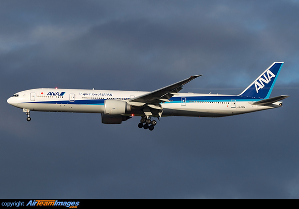 Boeing 777-381/ER Boeing 777-381/ER