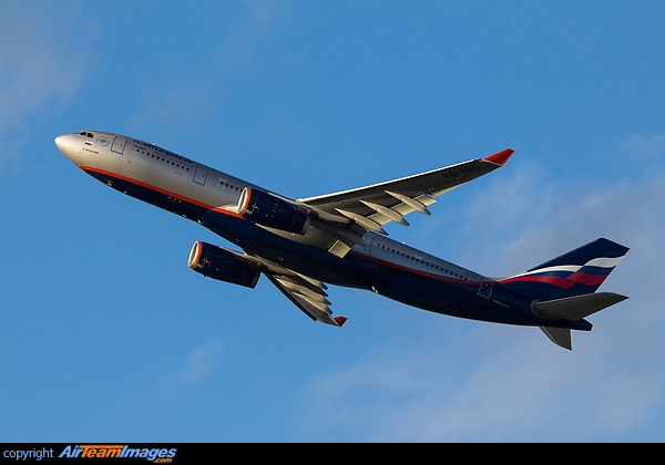 Airbus A330-243 Airbus A330-243