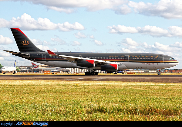 Airbus A340-211 Airbus A340-211