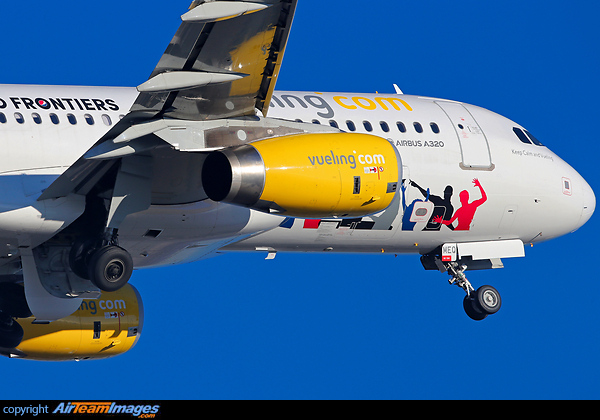 Airbus A320-232 Airbus A320-232