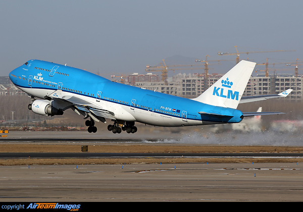 Boeing 747-406M Boeing 747-406M