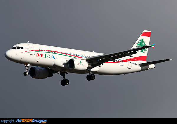 Airbus A320-214 Airbus A320-214