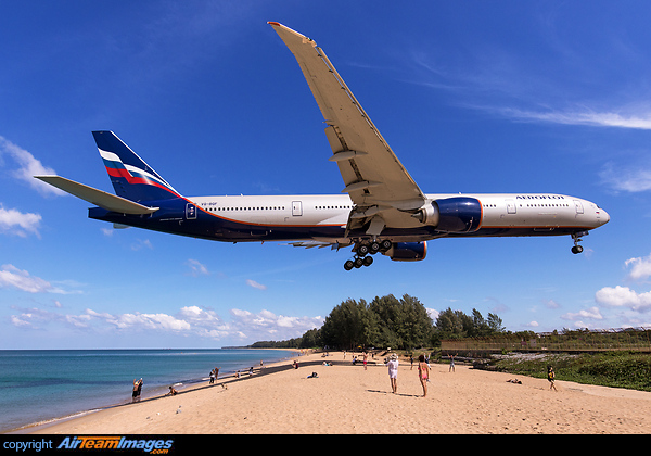 Boeing 777-3M0/ER Boeing 777-3M0/ER