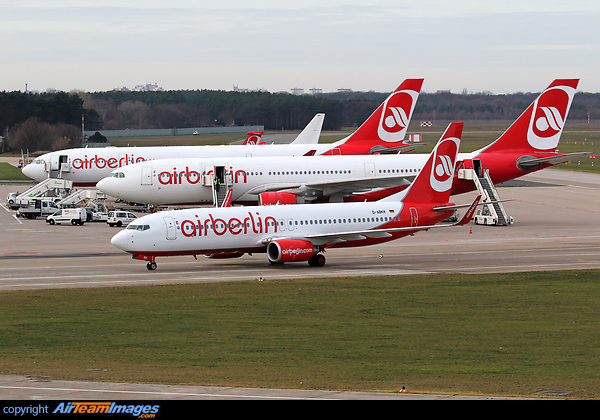Boeing 737-86J Boeing 737-86J