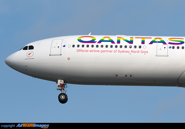 Celebrating Qantas' sponsorship with the Sydney Mardi Gras! Rainbow Roo Airbus A330-303