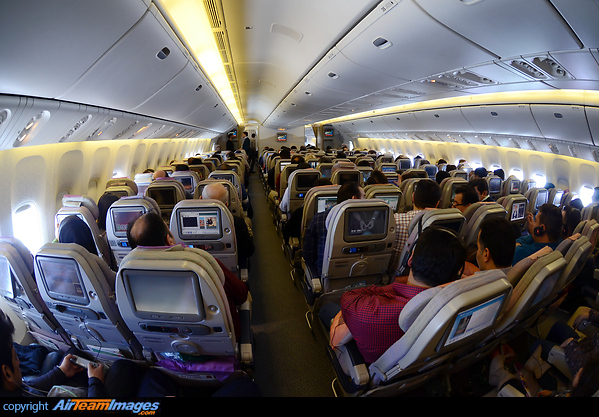 Boeing 777-31H/ER Boeing 777-31H/ER