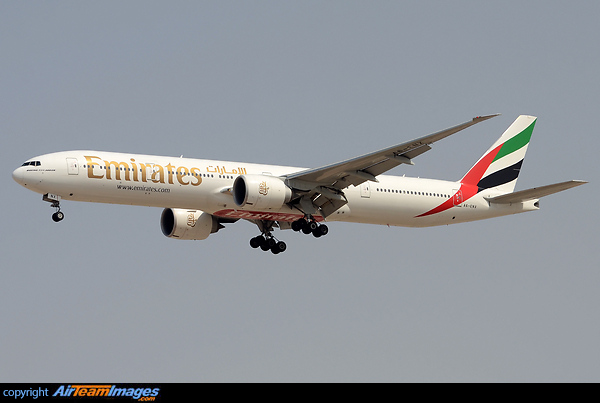 Boeing 777-31H/ER Boeing 777-31H/ER